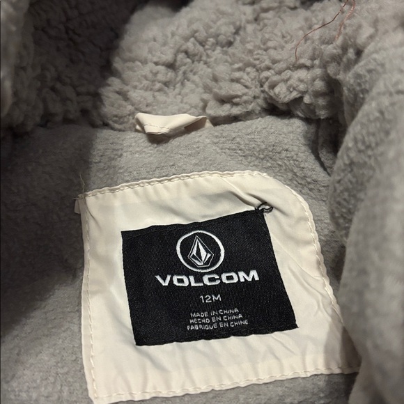 Volcom Infant Snowsuit - Picture 3 of 4